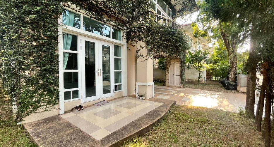 For rent 4 bedrooms house in Mueang Chiang Mai, Chiang Mai