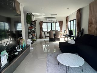 For sale 4 Beds house in Lam Luk Ka, Pathum Thani