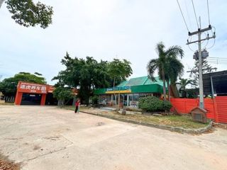 出售 仓库 在 Si Racha, Chon Buri