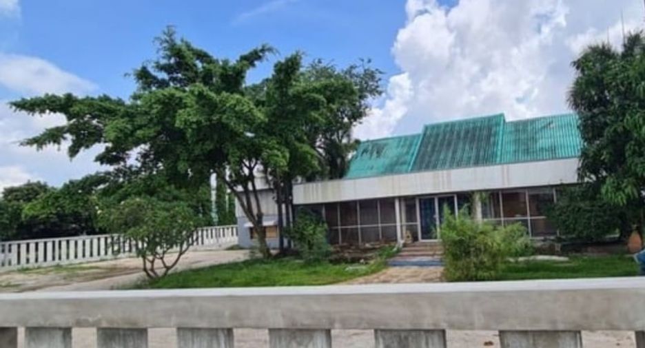 For sale warehouse in Si Racha, Chonburi