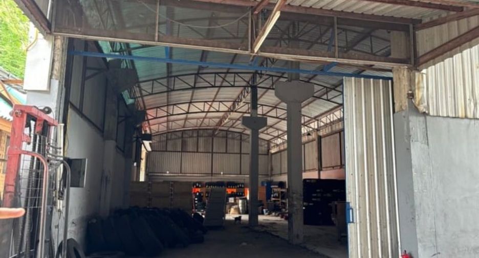 For sale warehouse in Si Racha, Chonburi