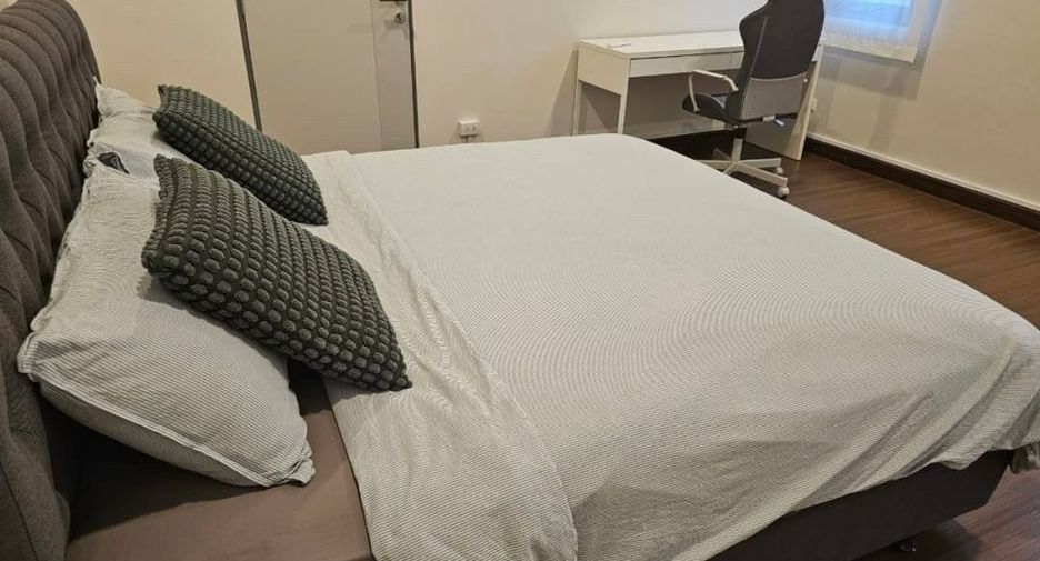 Haus zur Miete mit 4 Zimmer in Bang Phli, Samut Prakan