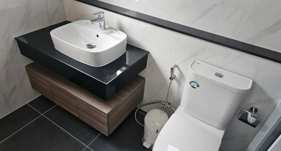 Haus zur Miete mit 4 Zimmer in Bang Phli, Samut Prakan