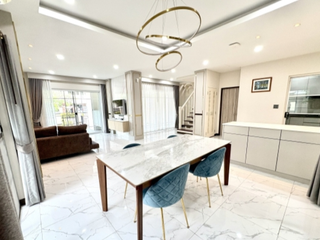 For rent 3 bedrooms house in Phasi Charoen, Bangkok