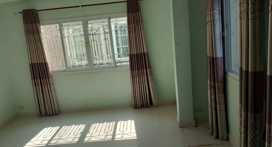 Haus zum Kauf mit 4 Zimmer in Mueang Pathum Thani, Pathum Thani