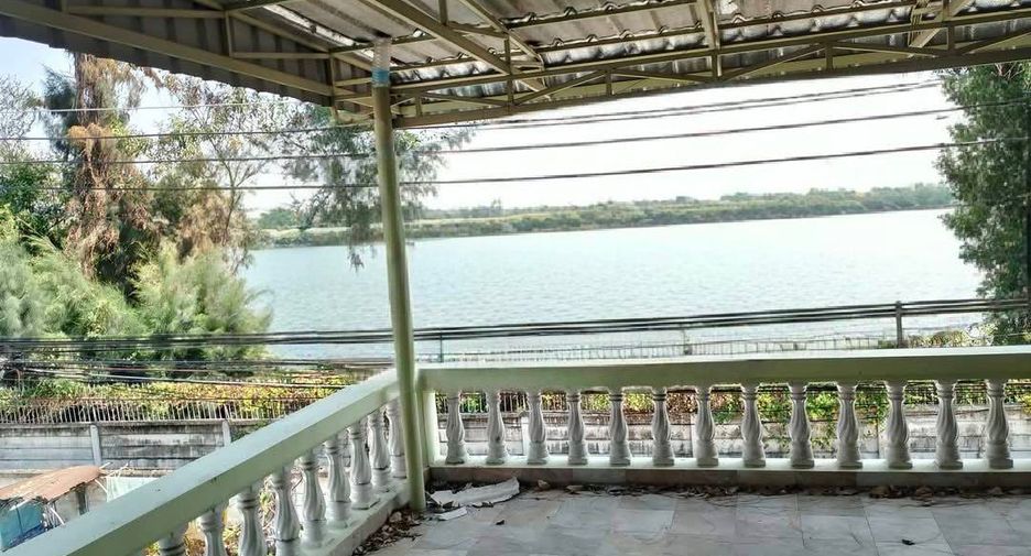 Haus zum Kauf mit 4 Zimmer in Mueang Pathum Thani, Pathum Thani