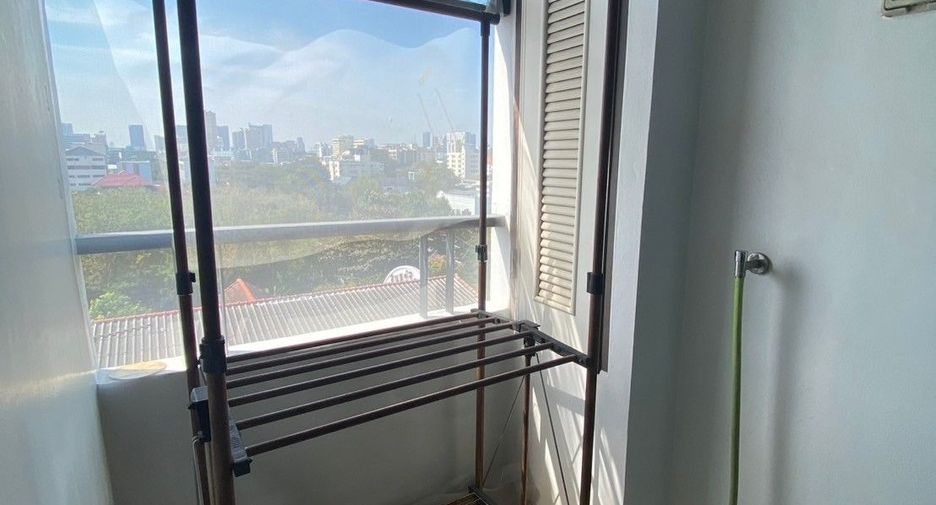 For sale 1 Beds condo in Lat Phrao, Bangkok
