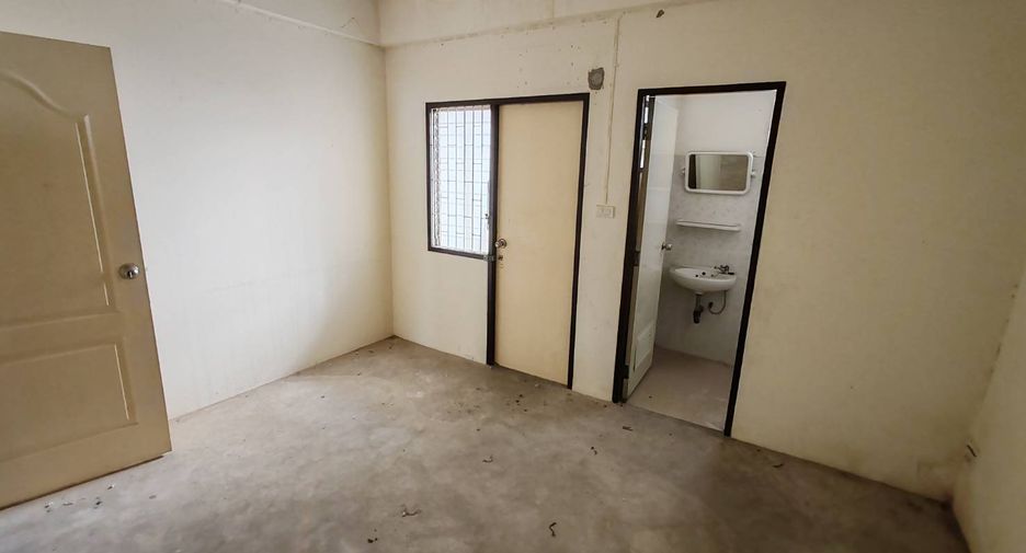 À vendre 5 chambres local commercial à Krathum Baen, Samut Sakhon