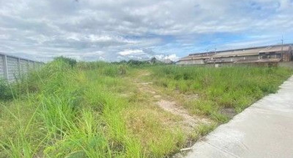 For sale 1 bed retail Space in Mueang Samut Sakhon, Samut Sakhon