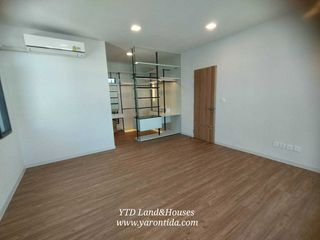 Casa en venta de 4 habitaciones en Bang Phli, Samut Prakan