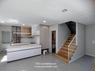 Casa en venta de 4 habitaciones en Bang Phli, Samut Prakan