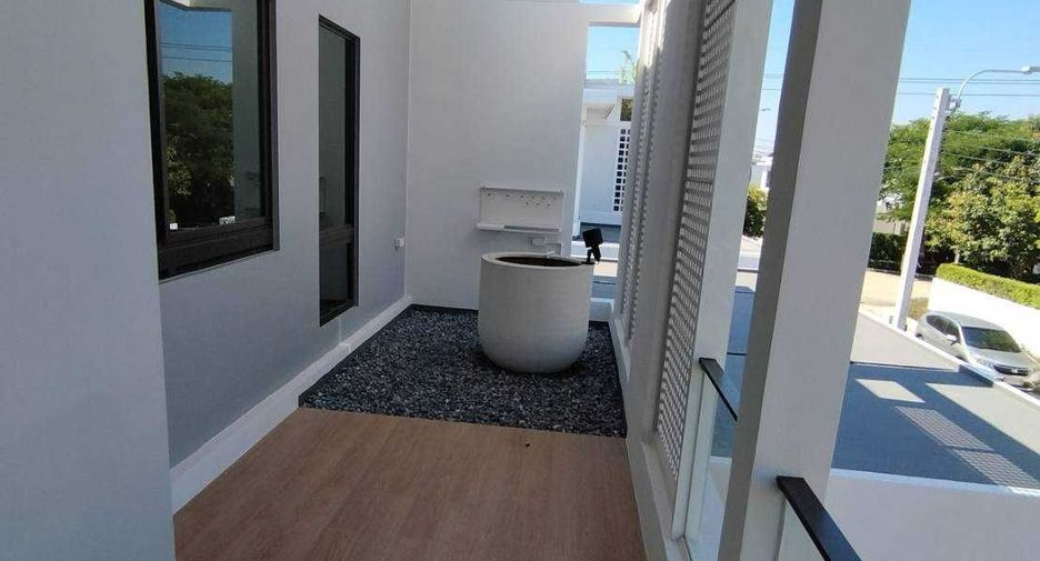 Haus zum Kauf mit 4 Zimmer in Bang Phli, Samut Prakan