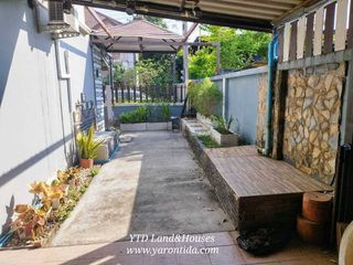 For sale 3 Beds townhouse in Krathum Baen, Samut Sakhon