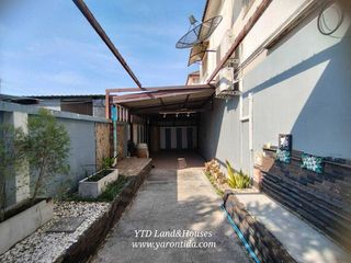 For sale 3 Beds townhouse in Krathum Baen, Samut Sakhon