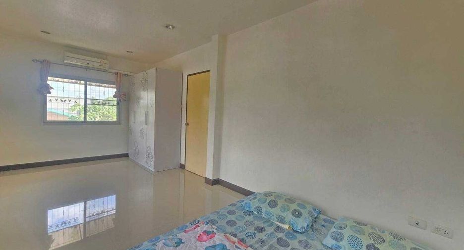 For sale 3 bed townhouse in Krathum Baen, Samut Sakhon
