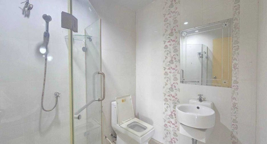 For sale 3 bed townhouse in Krathum Baen, Samut Sakhon
