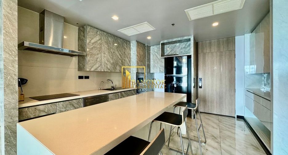For rent 3 bedrooms condo in Watthana, Bangkok