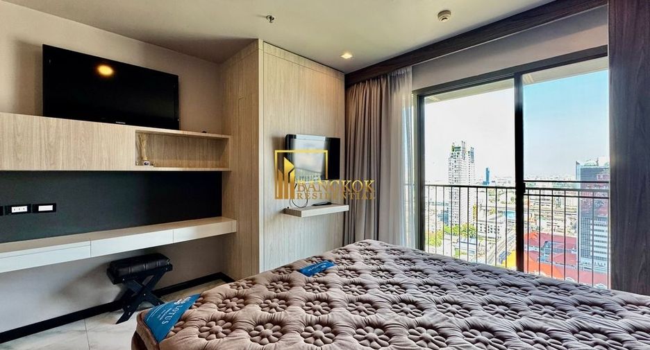 For rent 3 bedrooms condo in Watthana, Bangkok