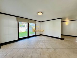 For rent 3 bedrooms house in Watthana, Bangkok