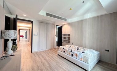 For sale 4 bed condo in Khlong Toei, Bangkok
