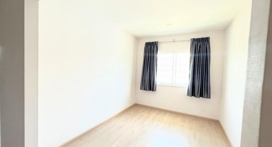 For sale 3 ベッドルーム house in Bang Sao Thong, Samut Prakan