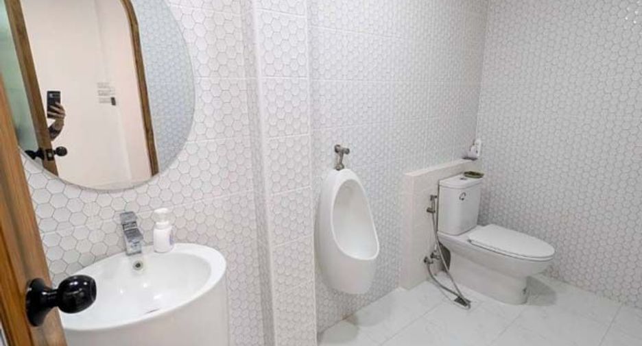 For rent 8 bedrooms house in Hang Dong, Chiang Mai