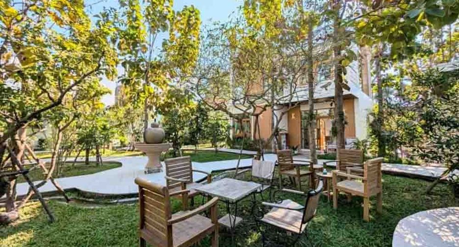 For rent 8 bedrooms house in Hang Dong, Chiang Mai