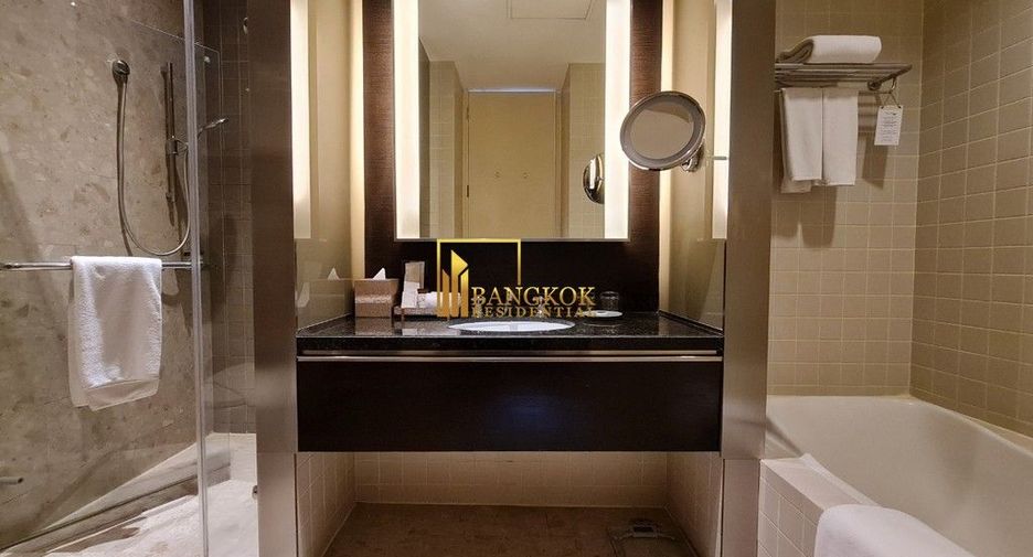 For rent 2 ベッドルーム serviced apartment in Khlong Toei, Bangkok