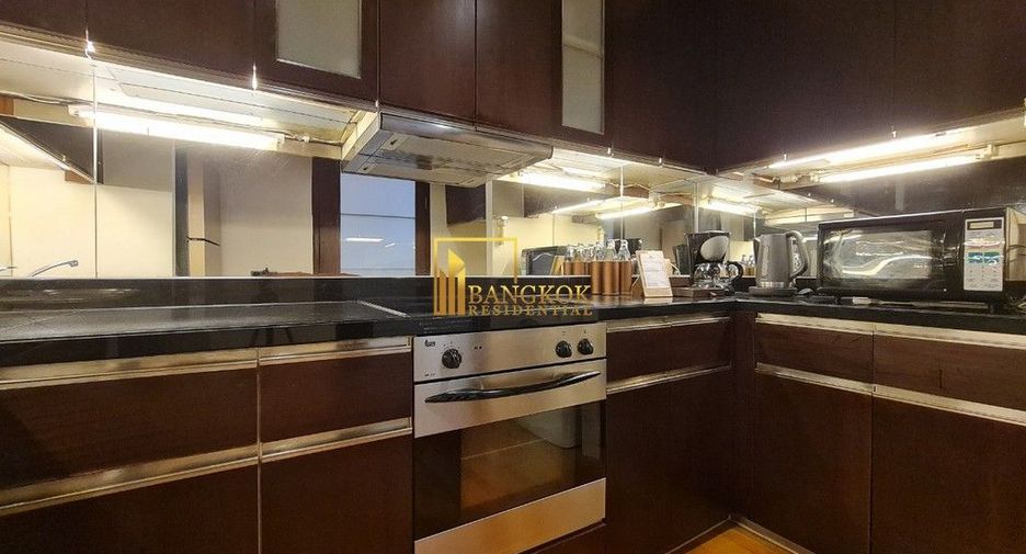 For rent 2 ベッドルーム serviced apartment in Khlong Toei, Bangkok