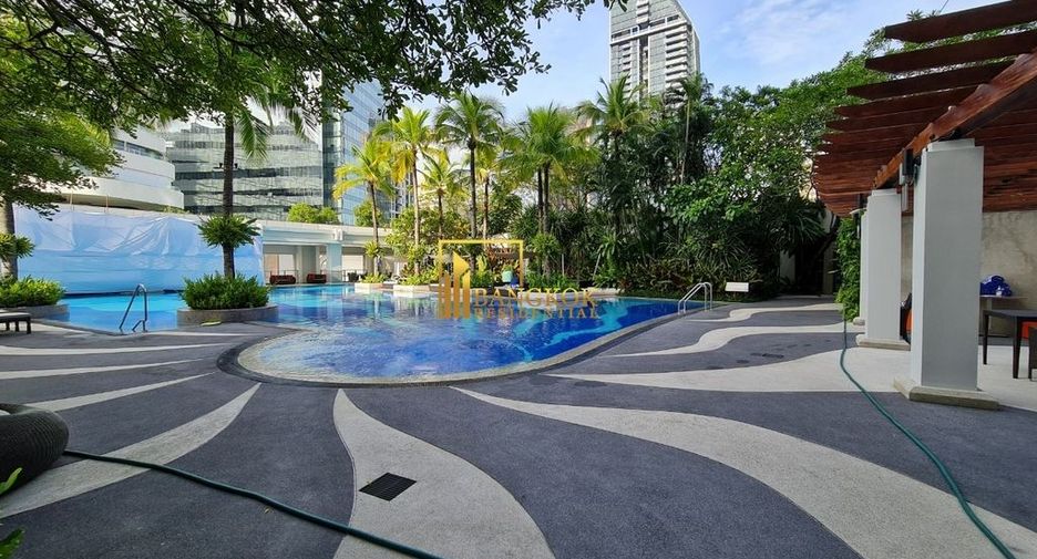 For rent 2 ベッドルーム serviced apartment in Khlong Toei, Bangkok