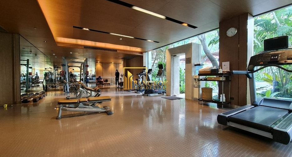 For rent 2 ベッドルーム serviced apartment in Khlong Toei, Bangkok