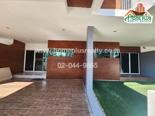 Reihenhaus zum Kauf mit Studio in Saphan Sung, Bangkok