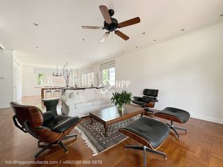 Haus zur Miete mit 3 Zimmer in Watthana, Bangkok