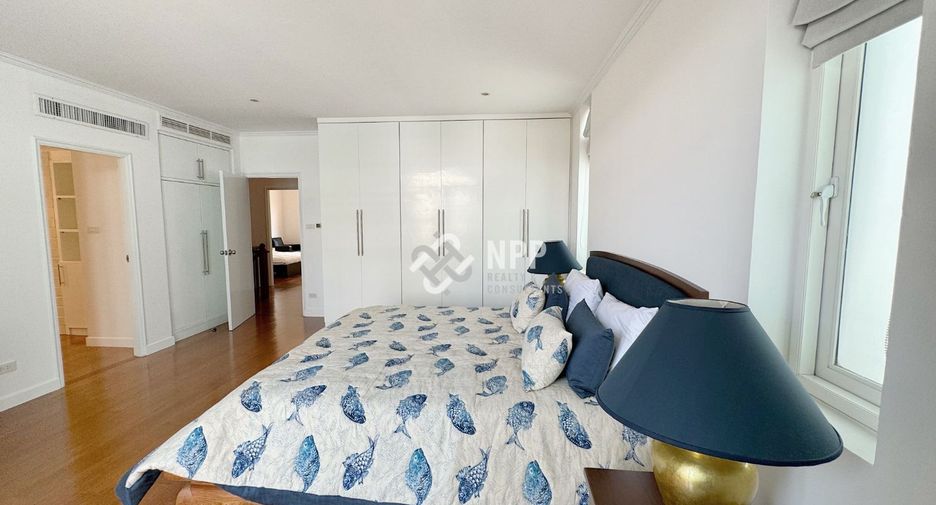 Haus zur Miete mit 3 Zimmer in Watthana, Bangkok