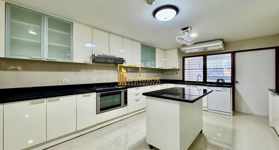 À louer 4 chambres appartement à Khlong Toei, Bangkok