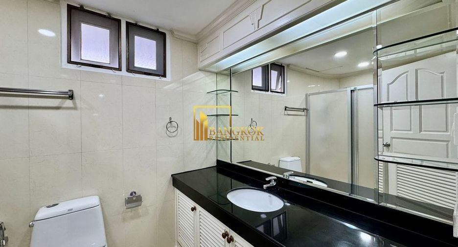 À louer 4 chambres appartement à Khlong Toei, Bangkok