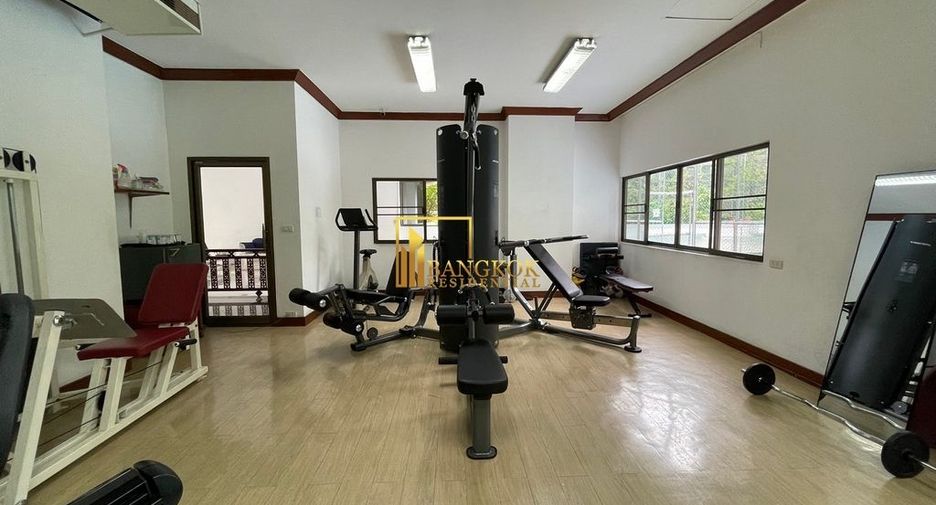 À louer 4 chambres appartement à Khlong Toei, Bangkok