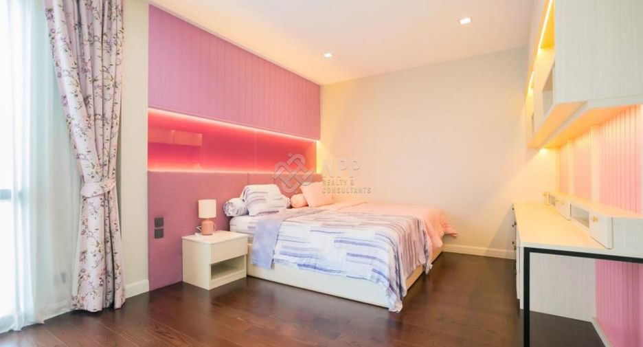 Haus zur Miete mit 8 Zimmer in Wang Thonglang, Bangkok