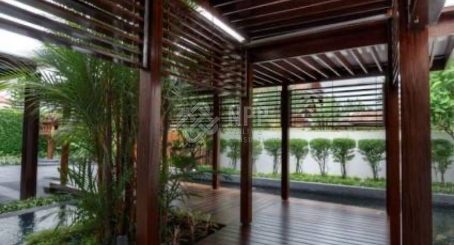 For sale 4 bedrooms house in Suan Luang, Bangkok
