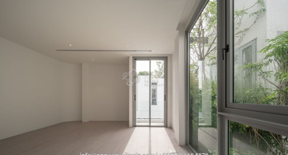 For sale 3 bedrooms house in Prawet, Bangkok