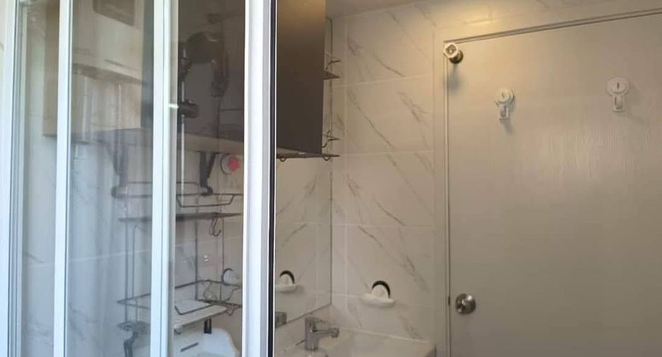 For sale 2 bedrooms condo in Wang Thonglang, Bangkok