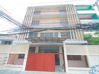 For sale スタジオ house in Bang Rak, Bangkok