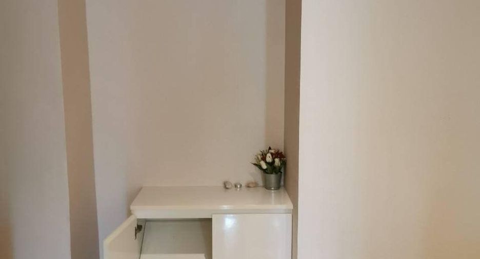 For rent and for sale 1 bed condo in Watthana, Bangkok