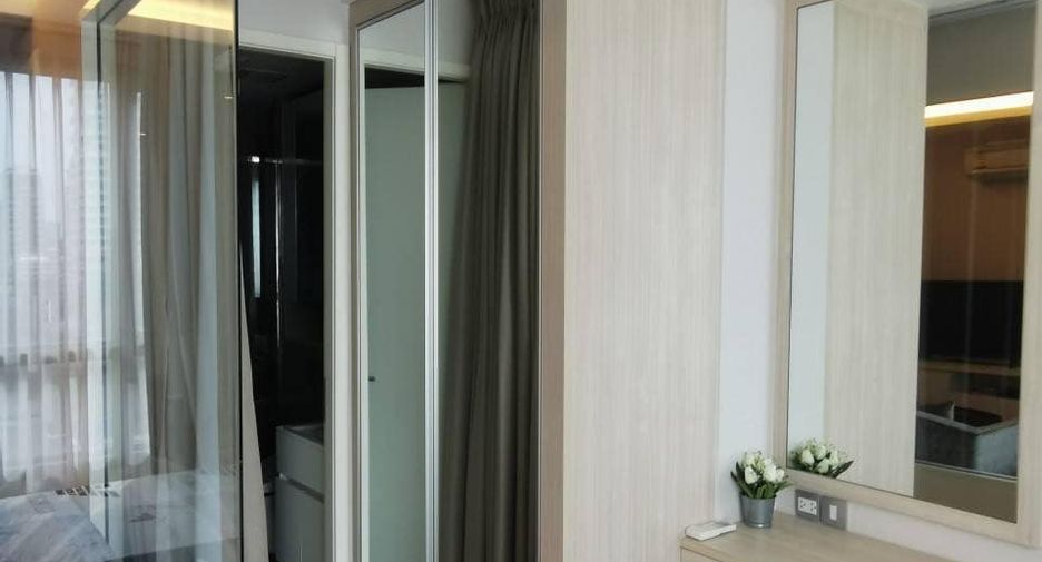 For rent and for sale 1 bed condo in Watthana, Bangkok