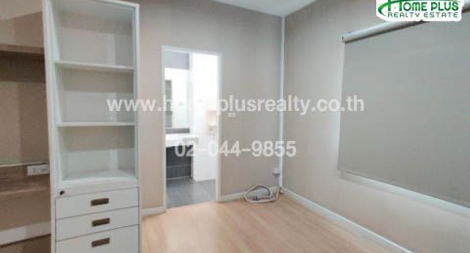 Casa adosada en venta de 1 habitaciones en Saphan Sung, Bangkok