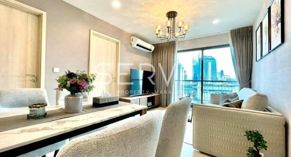 For rent 2 bed condo in Pathum Wan, Bangkok