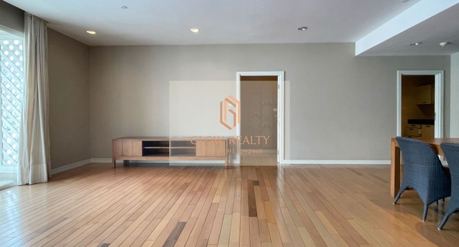 For rent 3 Beds condo in Khlong Toei, Bangkok