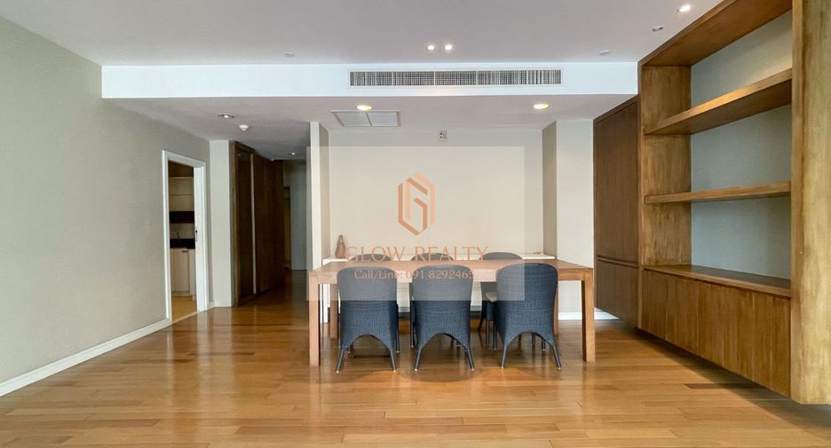 For rent 3 Beds condo in Khlong Toei, Bangkok
