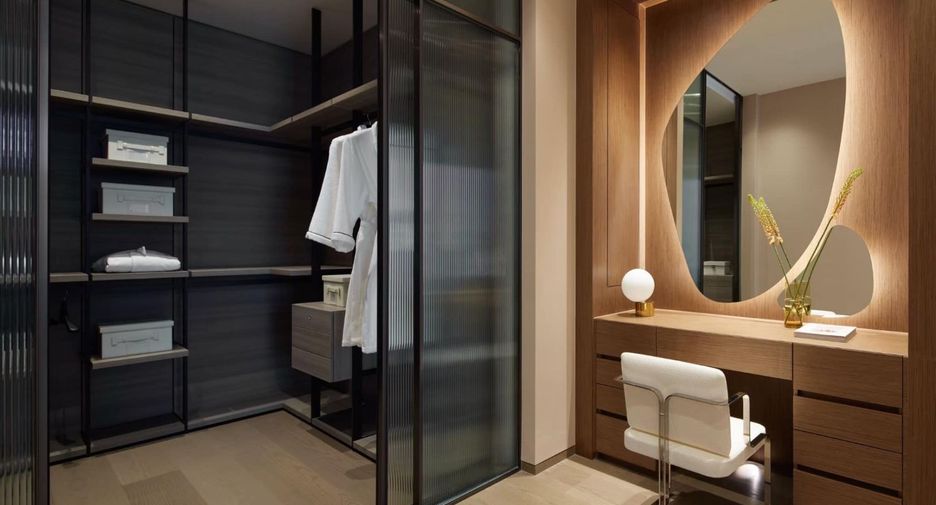 For sale 2 Beds condo in Pathum Wan, Bangkok