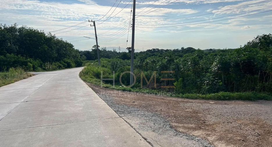 For sale land in Ban Bueng, Chonburi